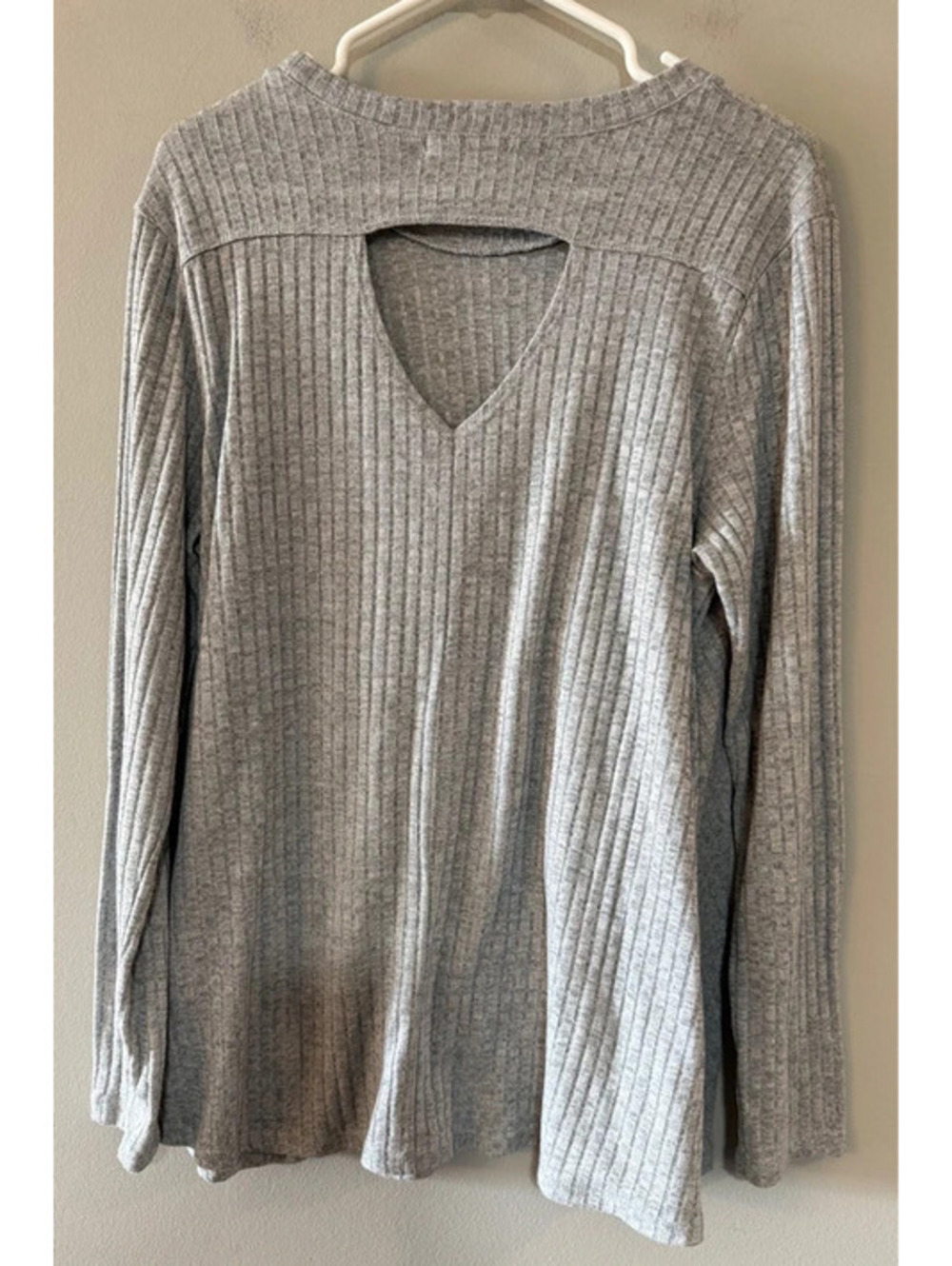 Awake Women’s Gray Ribbed Knit Cutout Top – Size XL